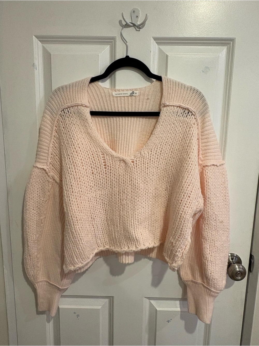 Altar'd State Blush Scoop-Neck Cropped Chunky Knit Sweater